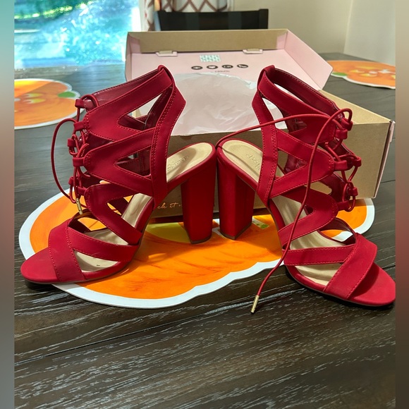 Heels - Picture 8 of 10